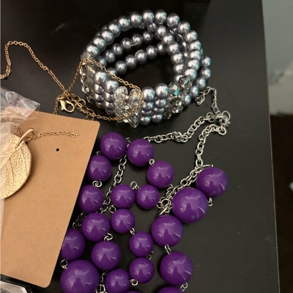 Jewelry Lot - Picture 4 of 6